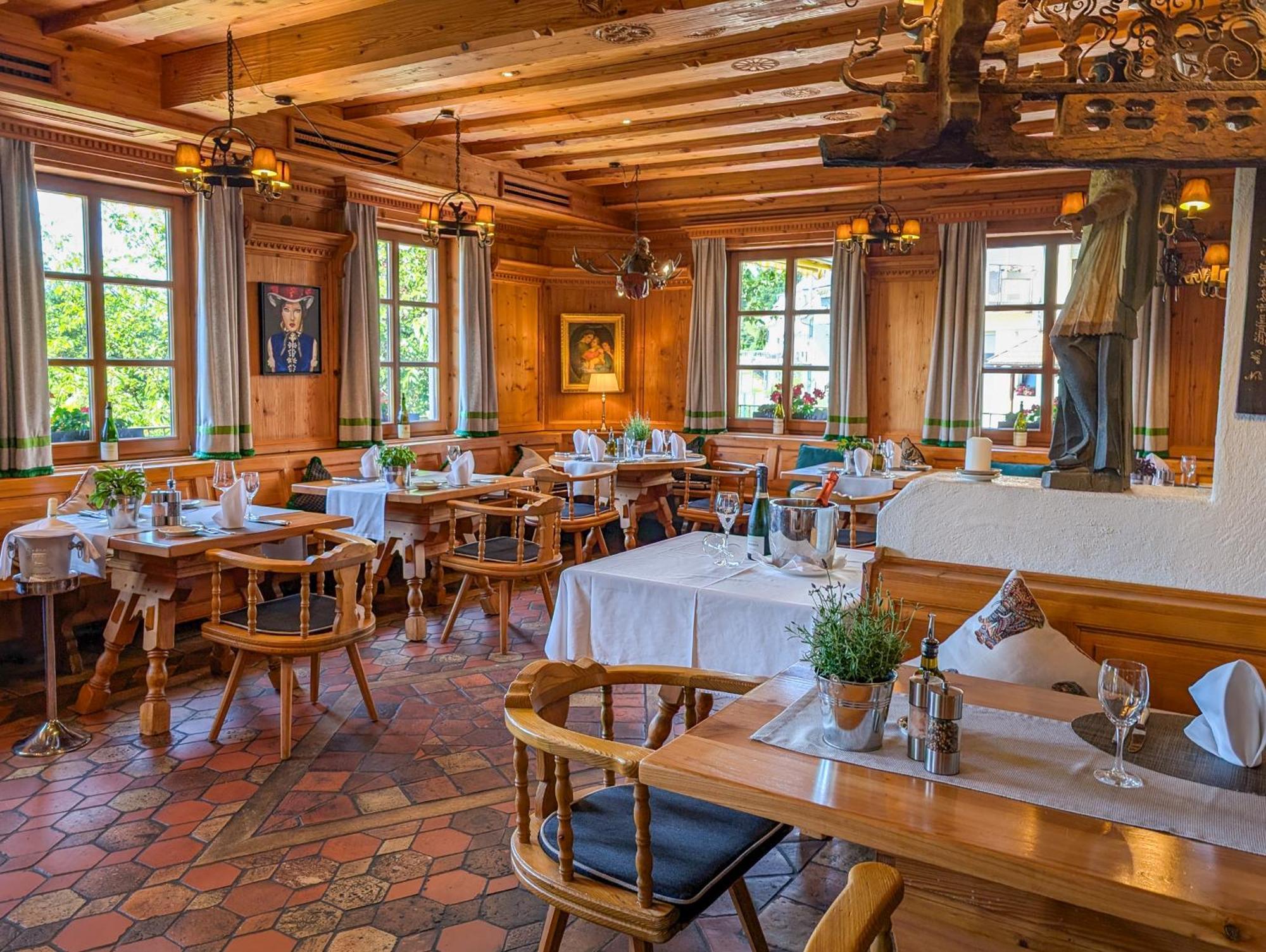 Hotel Restaurant Vinothek Lamm Bad Herrenalb Exterior foto